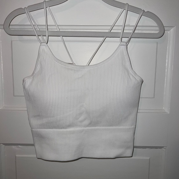 Halara Cropped Yoga Tank - Picture 3 of 4
